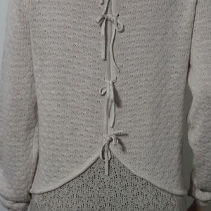Unique Cupio High Low Tie Back Sweater Size L